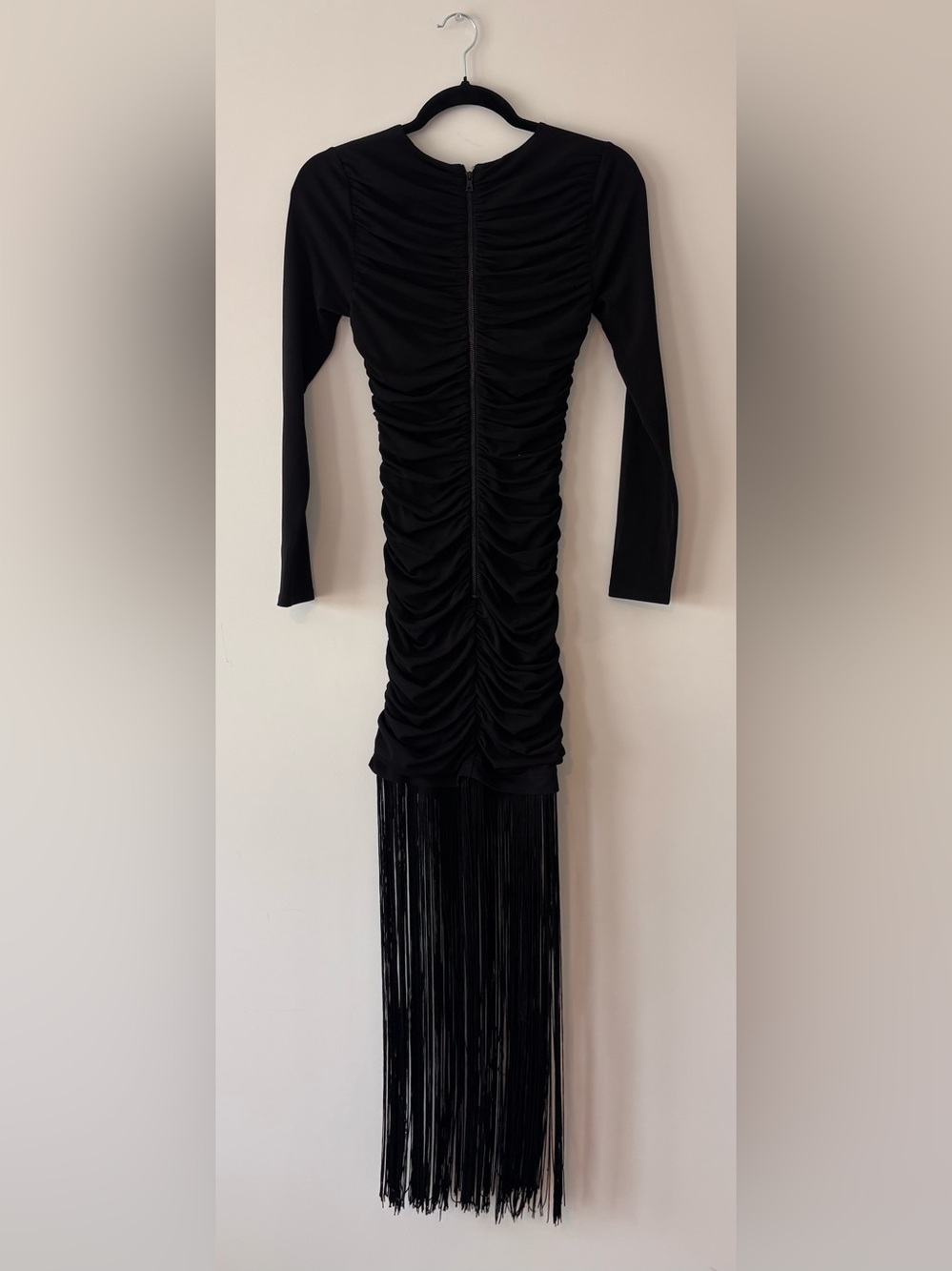 Alice + Olivia Katherina Long Sleeve Fringe Dress NWT Size 2 - Picture 3 of 5